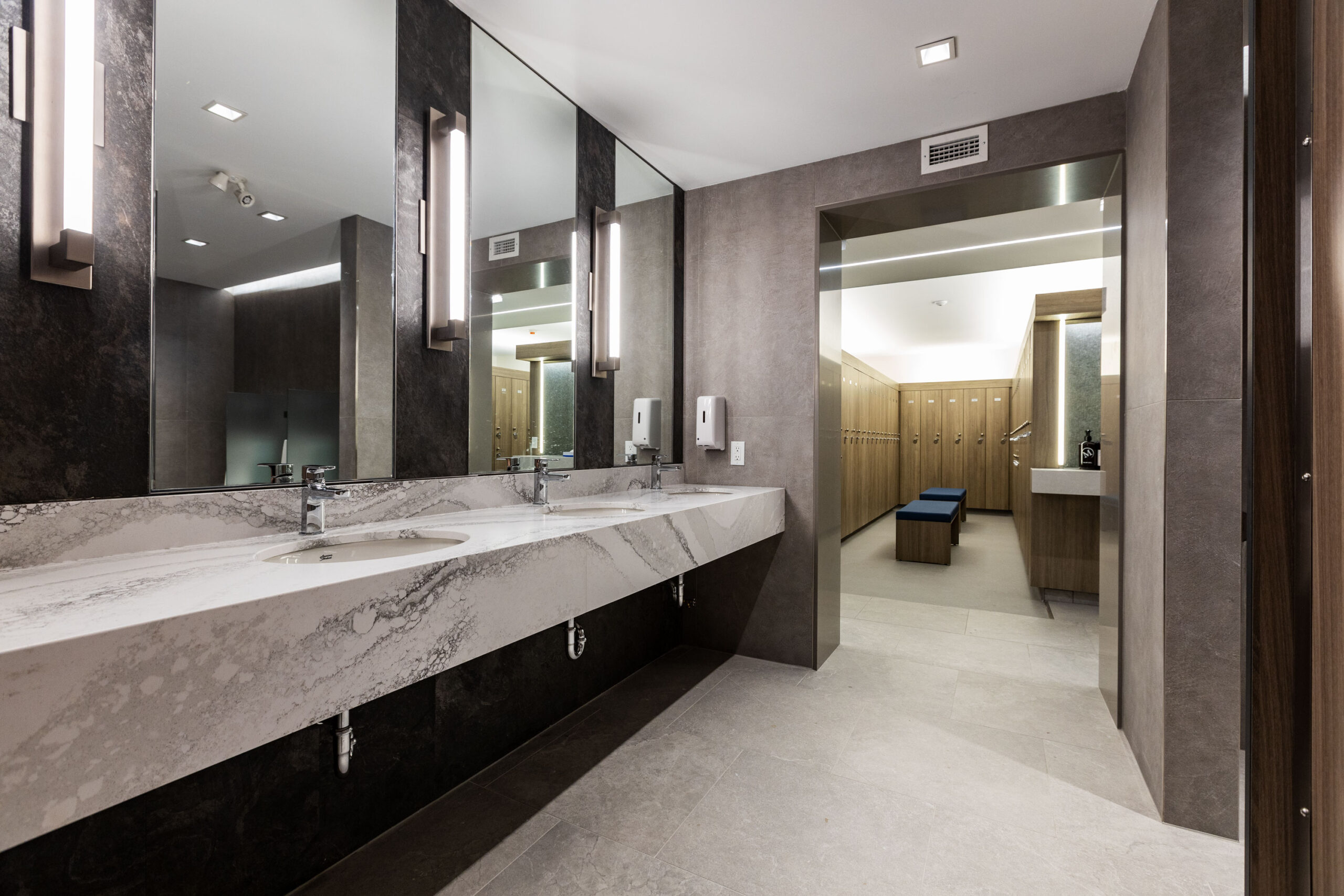 Image of Men's Locker Room at Mayfair Parkway in Markham